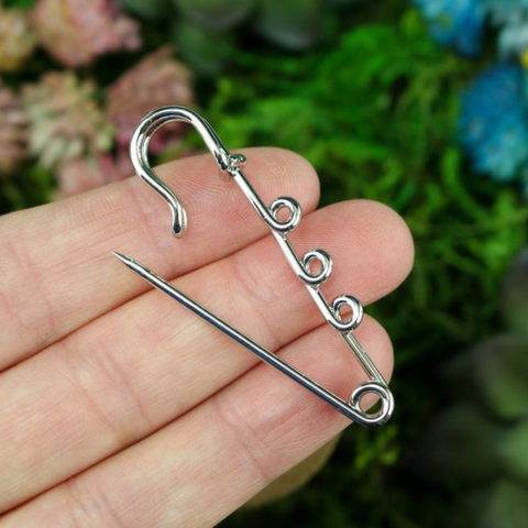 SmallDevotionsSupply Safety Pin Brooch with Five Loops - Silver Tone Iron Alloy - 5cm Long (2 Inches)